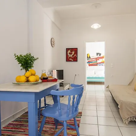 Armenaki At The Center Of Appartement