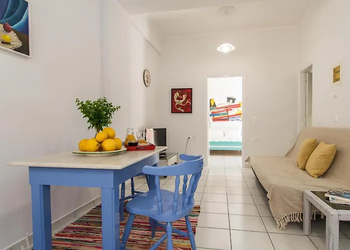 Armenaki At The Center Of Appartement
